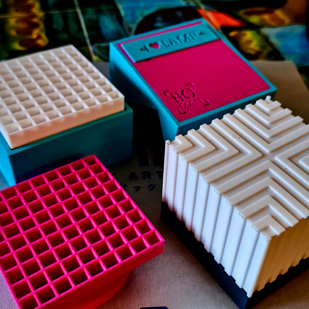 Modular Wall Lamp - oo1 -  [Turquoise & Magenta / White]
