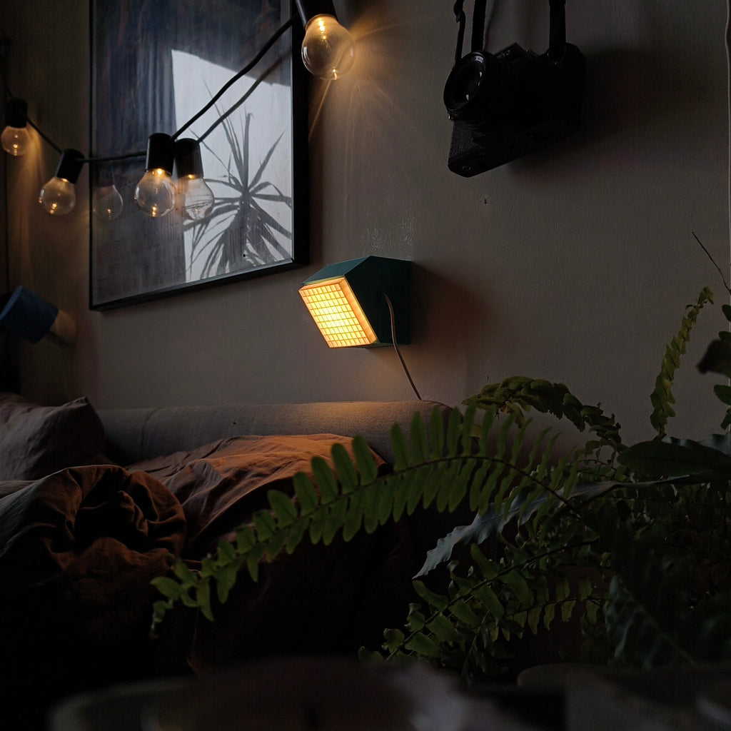 Modular Wall Lamp - oo1 -  [Turquoise & Magenta / White]