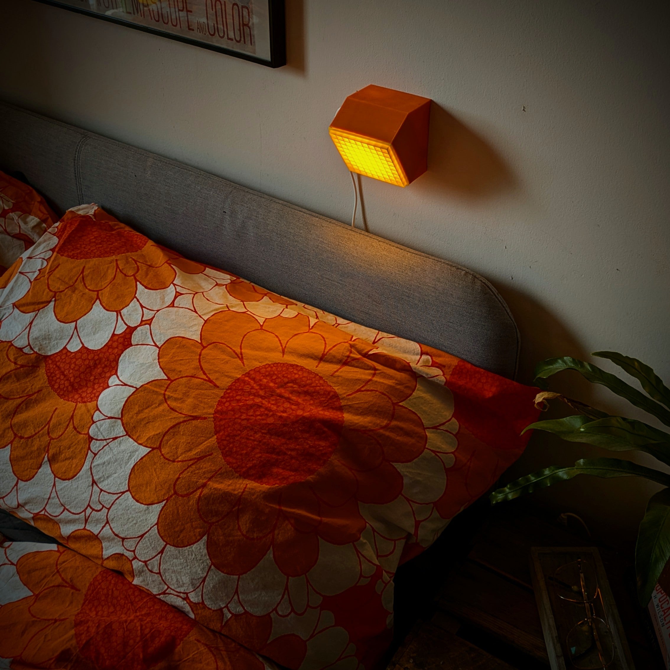 Modular Wall Lamp - oo1 - Orange / Yellow [white]