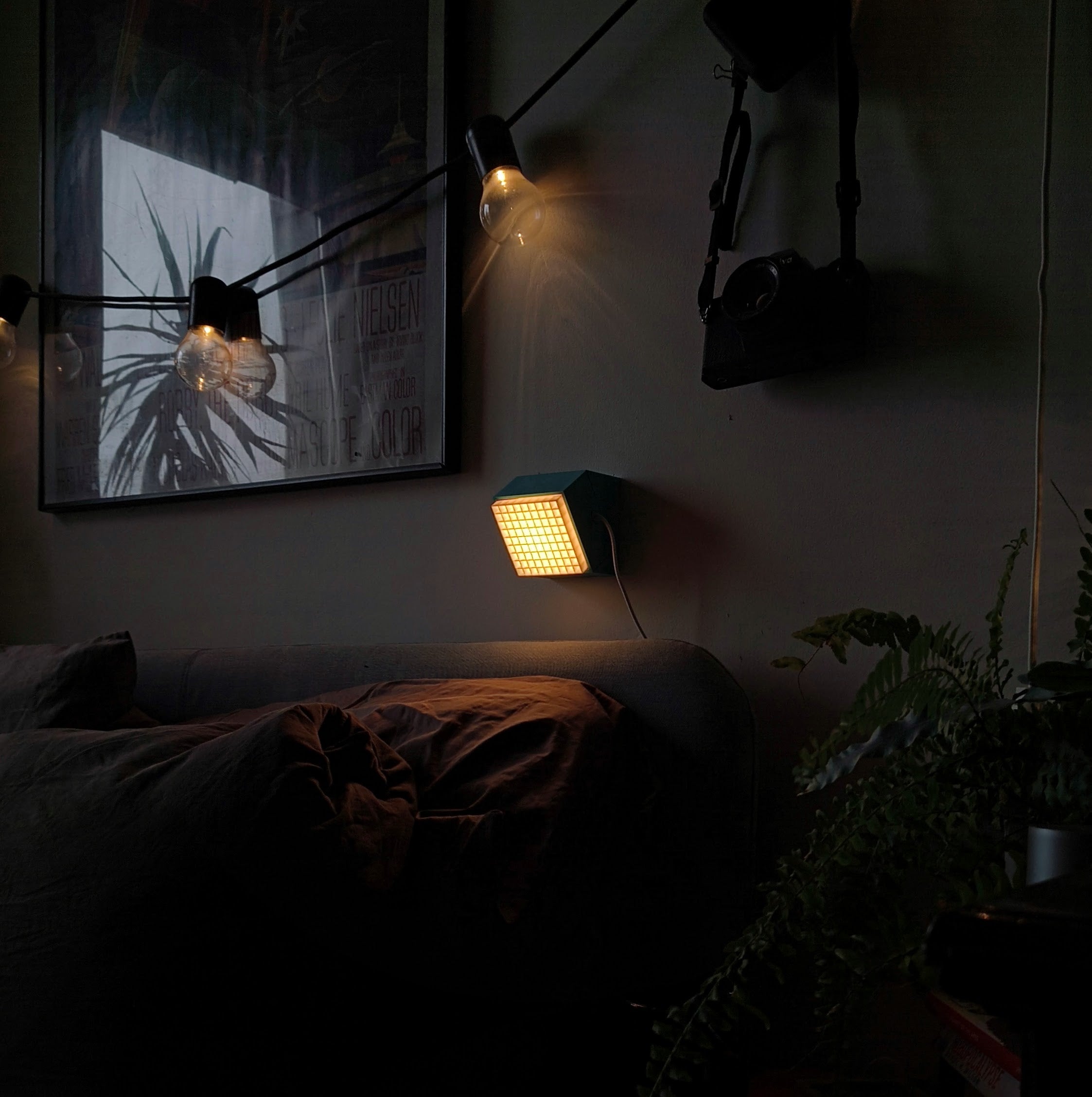 Modular Wall Lamp - oo1 -  [Turquoise & Magenta / White]