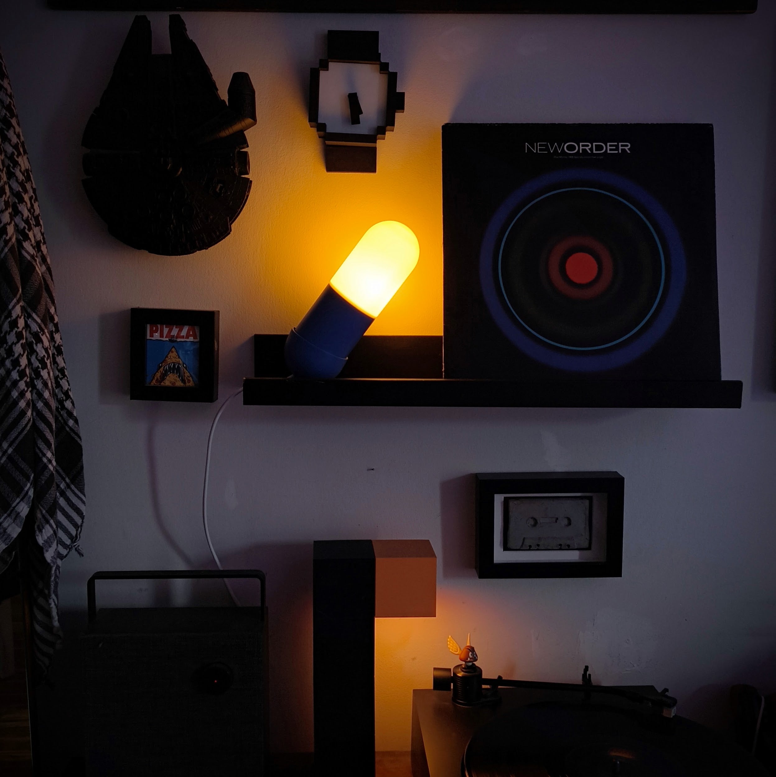 Pill Lamp [small]